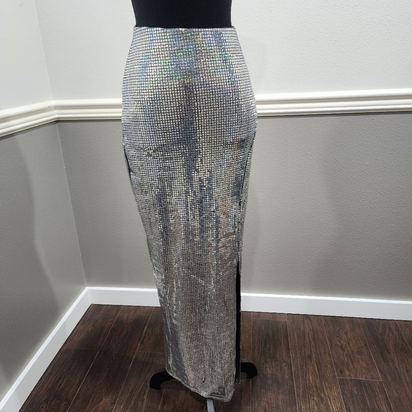 Silver Sequin Maxi Trumpet Skirt with Slit for Night Out Size 4 - Picture 15 of 17